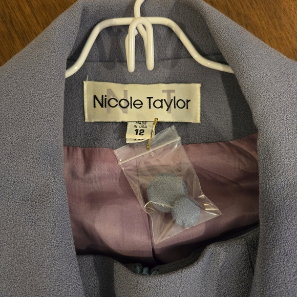 Dusty Blue Nicole Taylor Woman's Wool Suit Size 12 - Picture 14 of 16